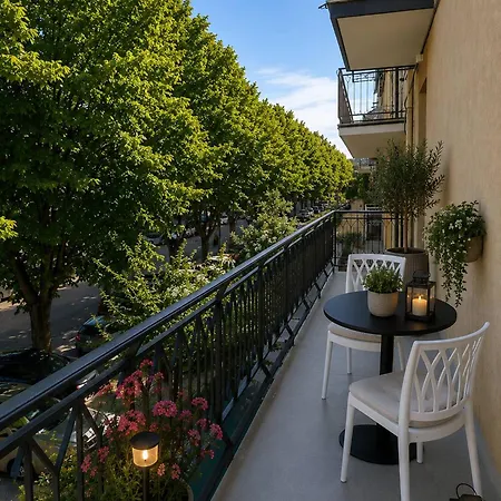 Cozy Overlooking The Main Square Orsogna